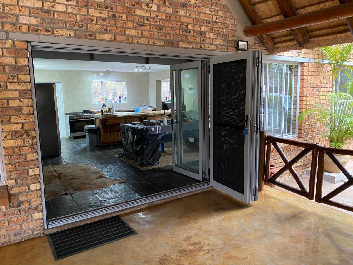 Genet House Holiday Home Marloth Park Eksteriør bilde