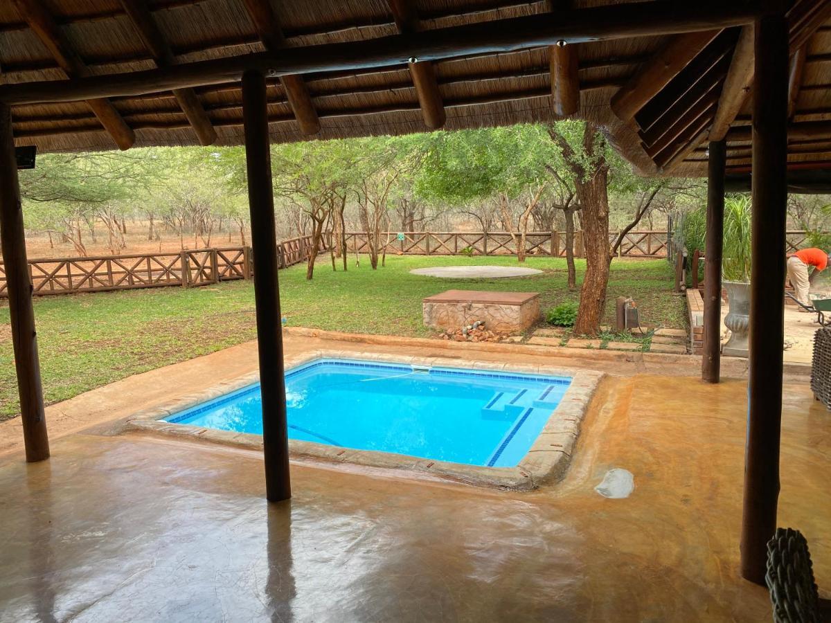 Genet House Holiday Home Marloth Park Eksteriør bilde