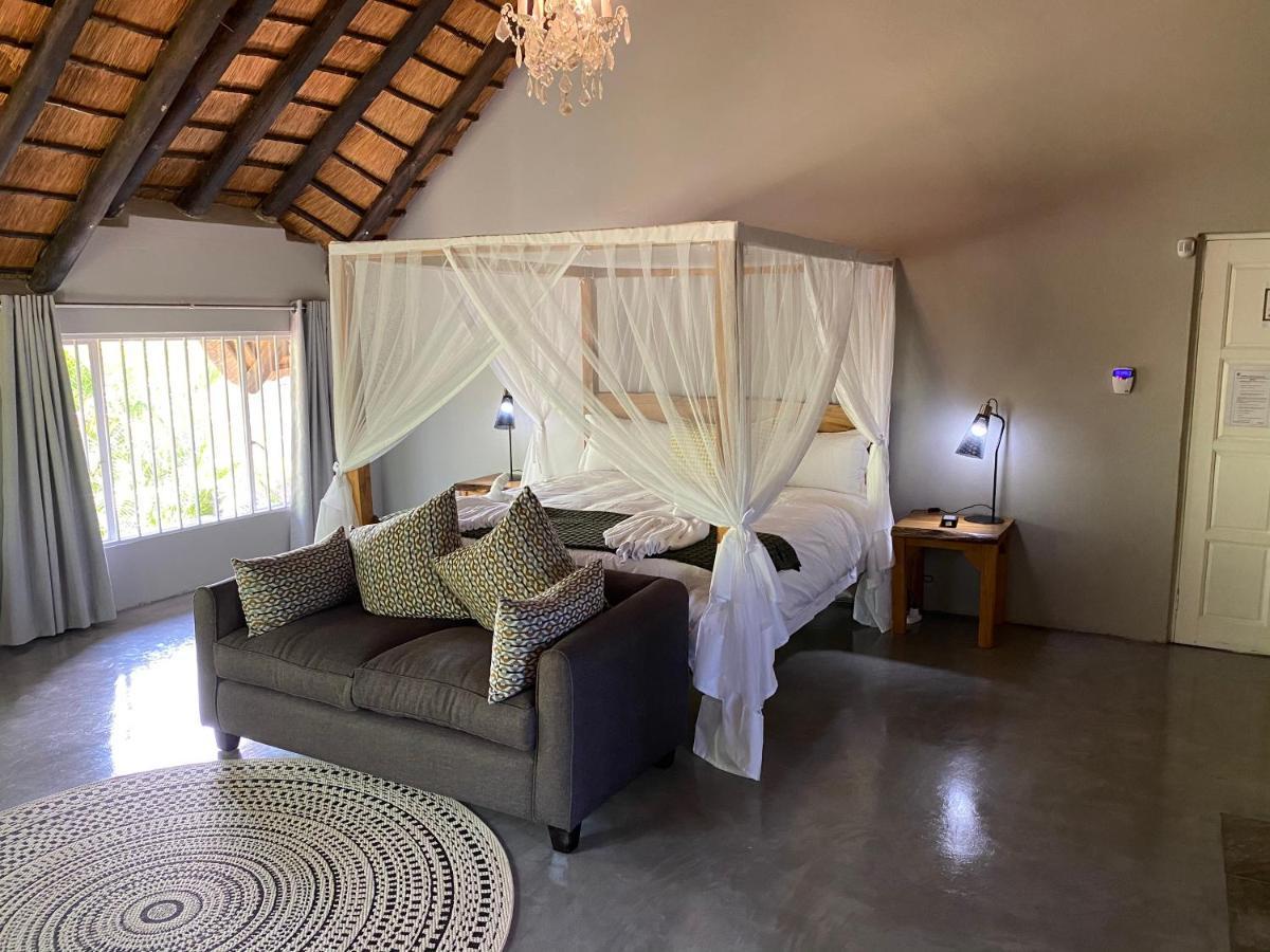 Genet House Holiday Home Marloth Park Eksteriør bilde